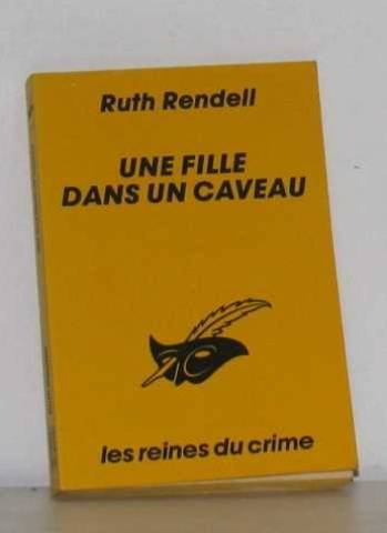 une fille dans un caveau