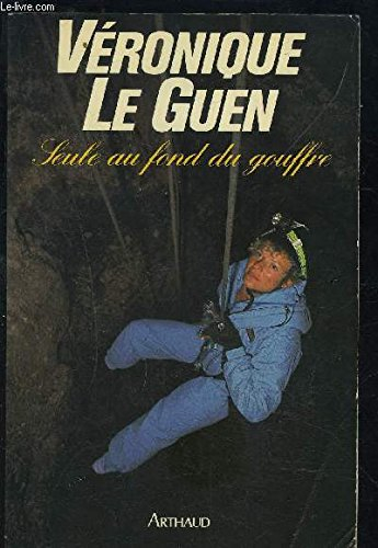 Seule au fond du gouffre