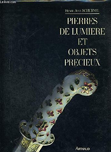 Pierres de lumière et objets précieux
