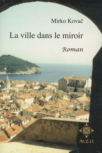 La ville dans le miroir : nocturne familial