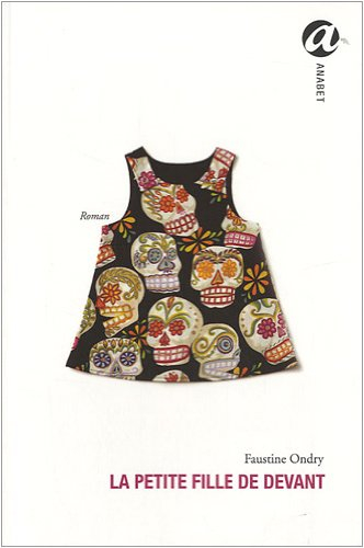 La petite fille de devant