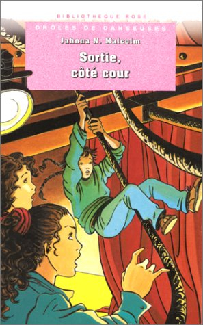 Sortie, côté cour : drôles de danseuses