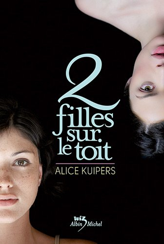 Deux filles sur le toit