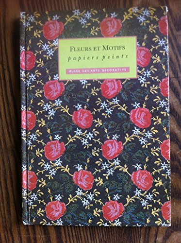 Fleurs et motifs : papiers peints