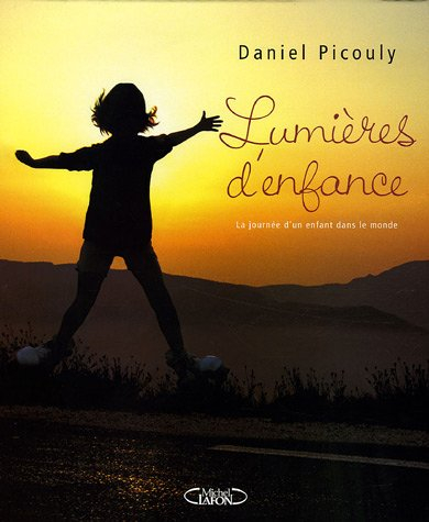 Lumières d'enfance : la journée d'un enfant dans le monde