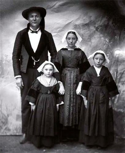 Zacharie Le Rouzic : archéologue et photographe à Carnac