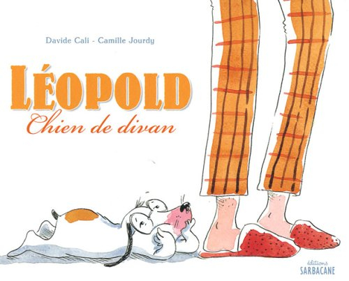 Léopold : chien de divan