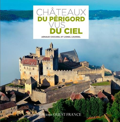 Châteaux du Périgord vus du ciel