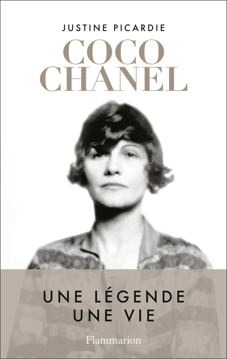Coco Chanel: Une légende, une vie