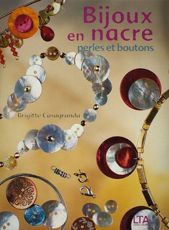 Bijoux en nacre : perles et boutons
