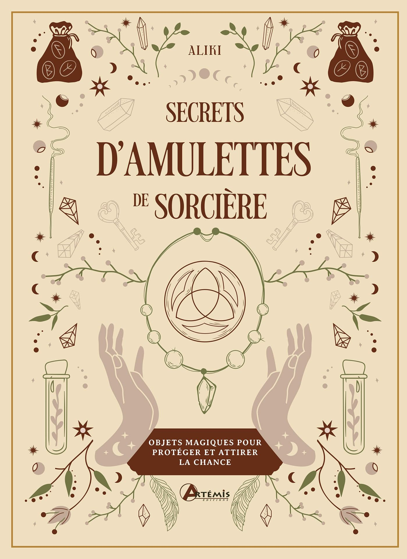 Secrets d'amulettes de sorcière : objets magiques pour protéger et attirer la chance